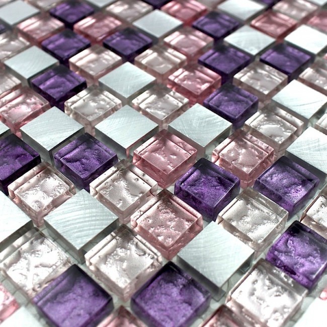 Mettez de la couleur avec une mosaïque en aluminium. Optez pour le modèle SLOT Violet!