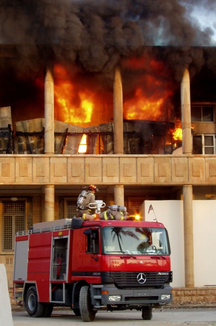 N’hésitez pas à appeler les pompiers qui sauront gérer la situation.