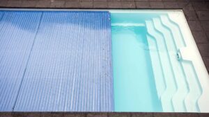Couverture d'une piscine