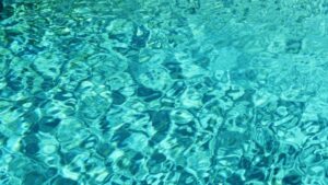 Eau d'une piscine